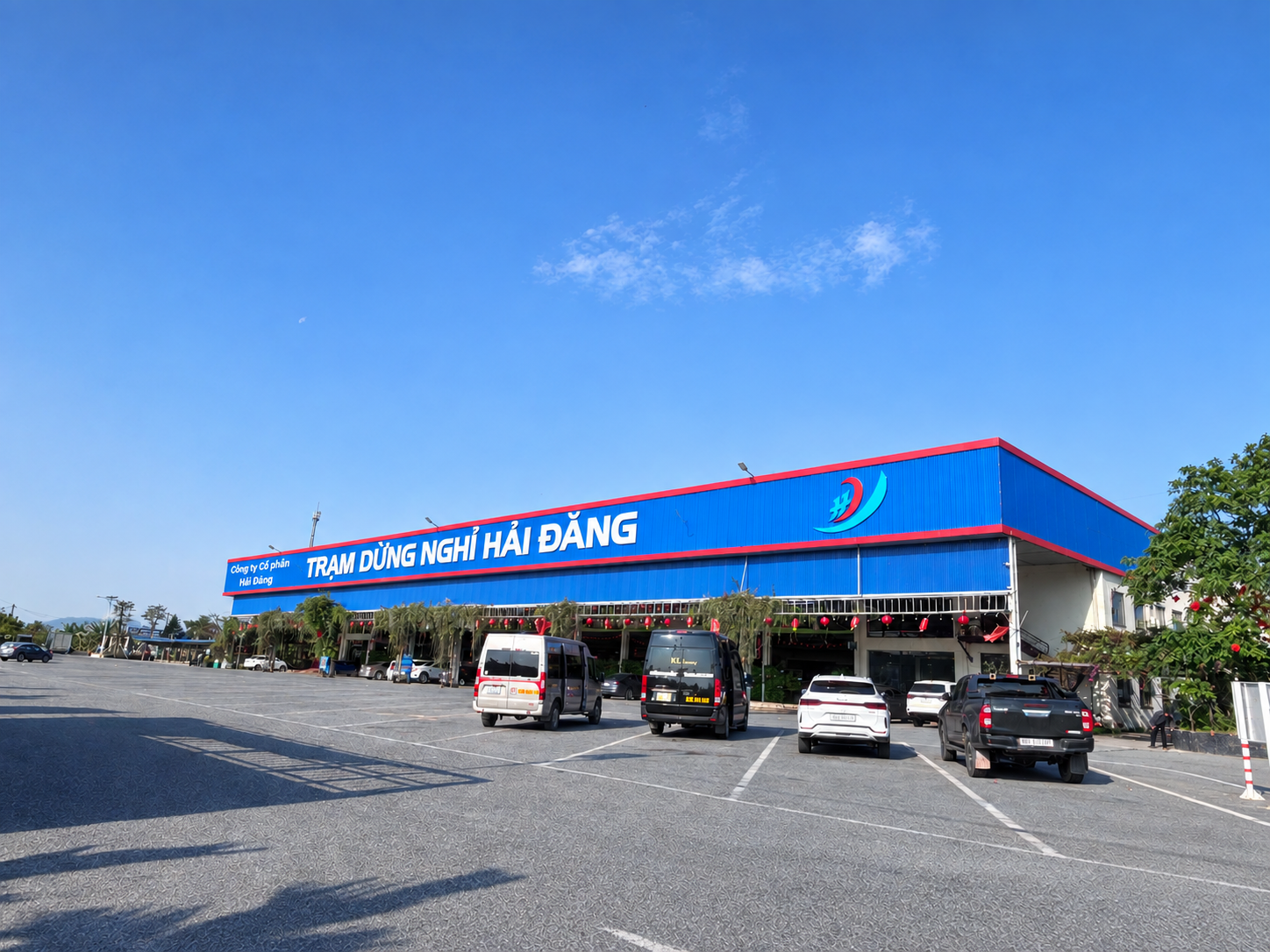 Trạm dừng nghỉ – Dịch vụ